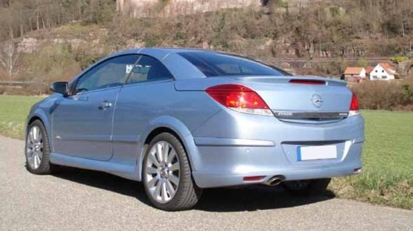 Eleron spoiler portbagaj Opel Astra H Twin Top