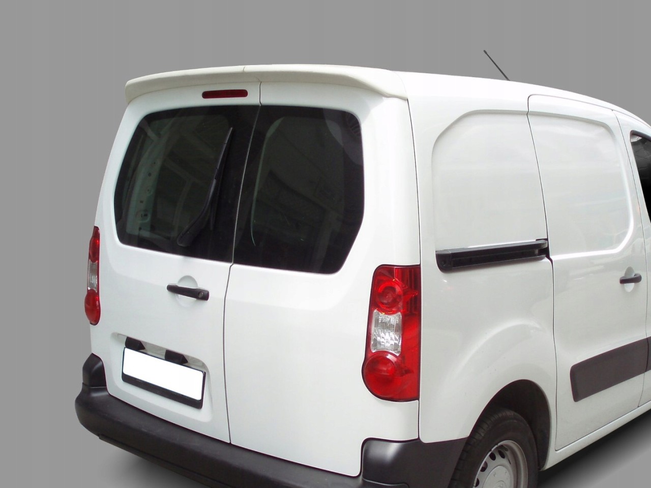 Eleron tuning sport Peugeot Partner MK2 20008-2019 v1