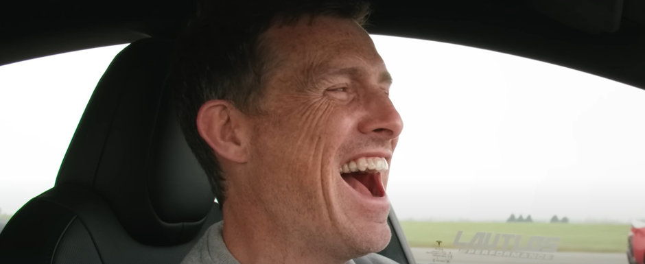 Elon Musk rade, cel mai probabil, in hohote. Tesla Model S Plaid a batut la liniute noua masina de 1000 de cai de la Ferrari Elon Musk rade, cel mai probabil, in hohote. Tesla Model S Plaid a batut la liniute noua masina de 1000 de cai de la Ferrari