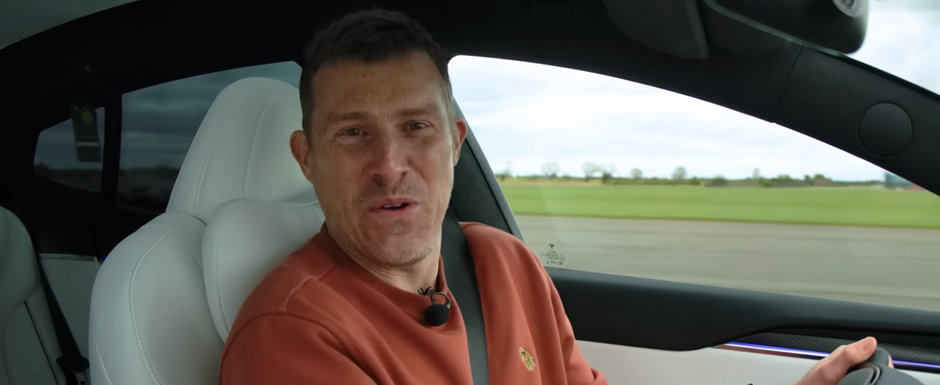 Elon Musk rade, cel mai probabil, in hohote. Tesla Model S Plaid a batut la liniute noua masina de 1.015 CP de la Lamborghini