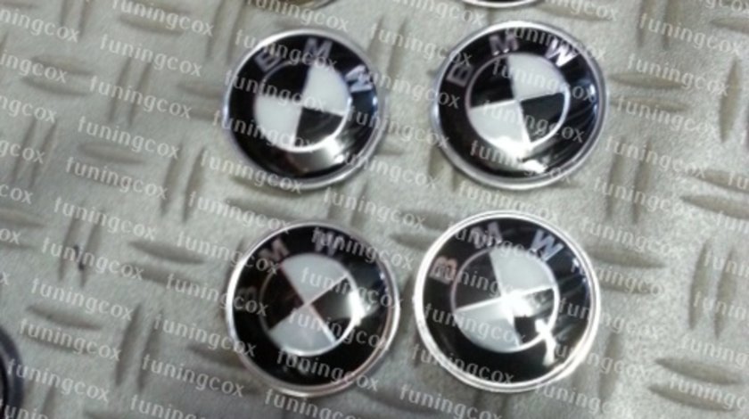 Emblema BMW alb cu negru pentru capota+portbagaj+volan+jante la set