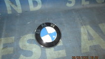 Emblema BMW E39 2001; 8132375 (fata)