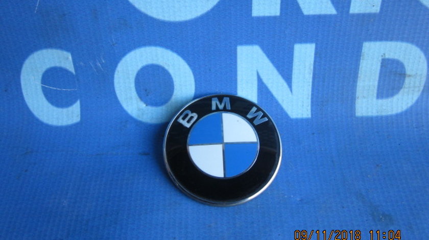 Emblema BMW E46; 8219237 (spate)