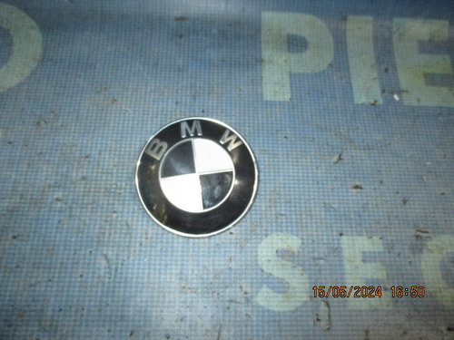 Emblema BMW E82; 8132377 (fata)
