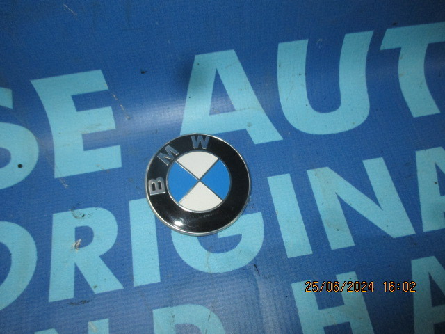 Emblema BMW F30 2014; 8219237 (spate)