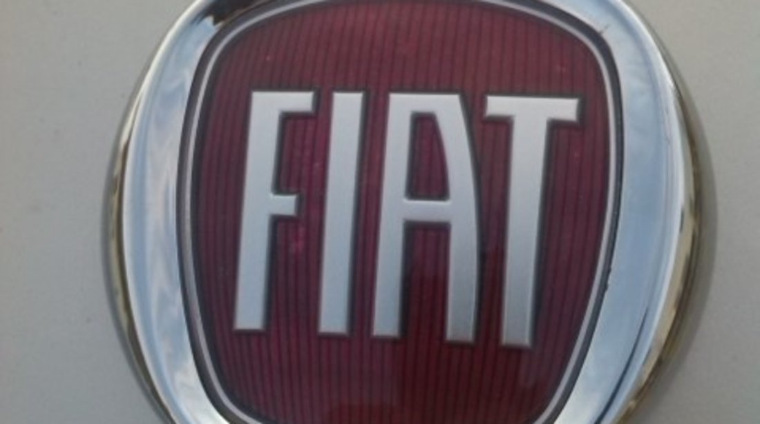 Emblema capota fiat LINEA, DOBLO ..etc