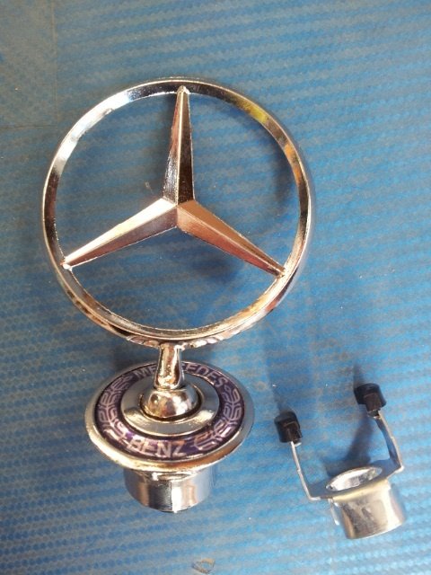 Emblema capota mercedes-benz metalica
