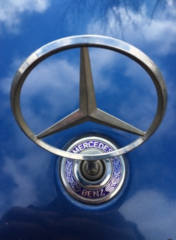 Emblema capota mercedes w203 w211 an 2003