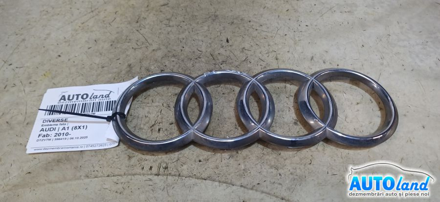 Emblema Fata Audi A1 8X1 2010