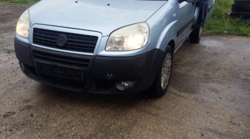 Emblema fata Fiat Doblo 2008 monovolum 7 locuri 1.3 MJTD