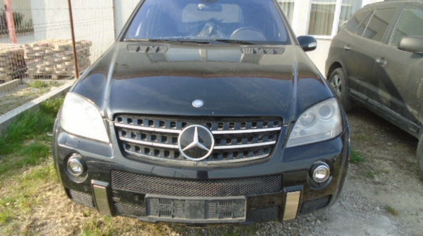 Emblema fata Mercedes M-Class W164 2007 HATCHABCK 4.0 TDI