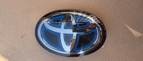 Emblema fata Toyota Rav 4 Hybrid / Camry 2019 2020 2021 2022