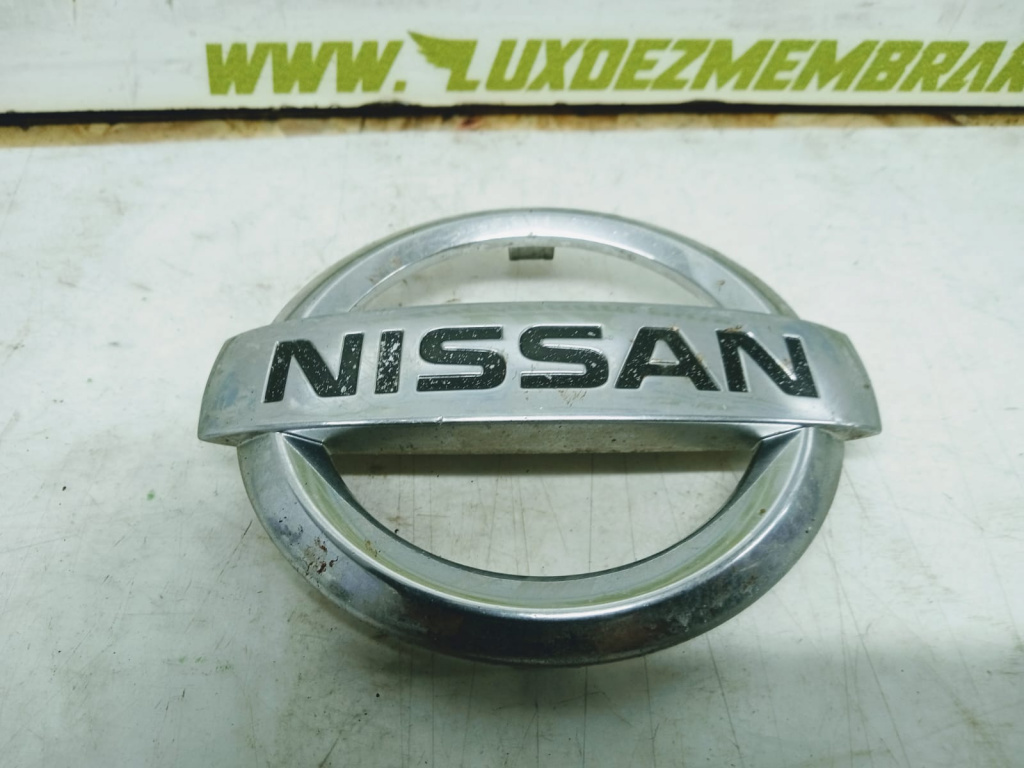 Emblema grila bara fata 62890em30a Nissan Tiida C11 [2004 - 2008]