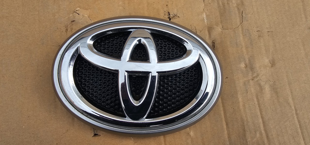 Emblema Grila radiator Toyota Land Cruiser Prado 150 2013 2014 2015 2016 2017