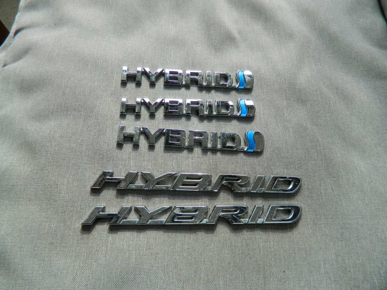 Emblema Hybrid Toyota