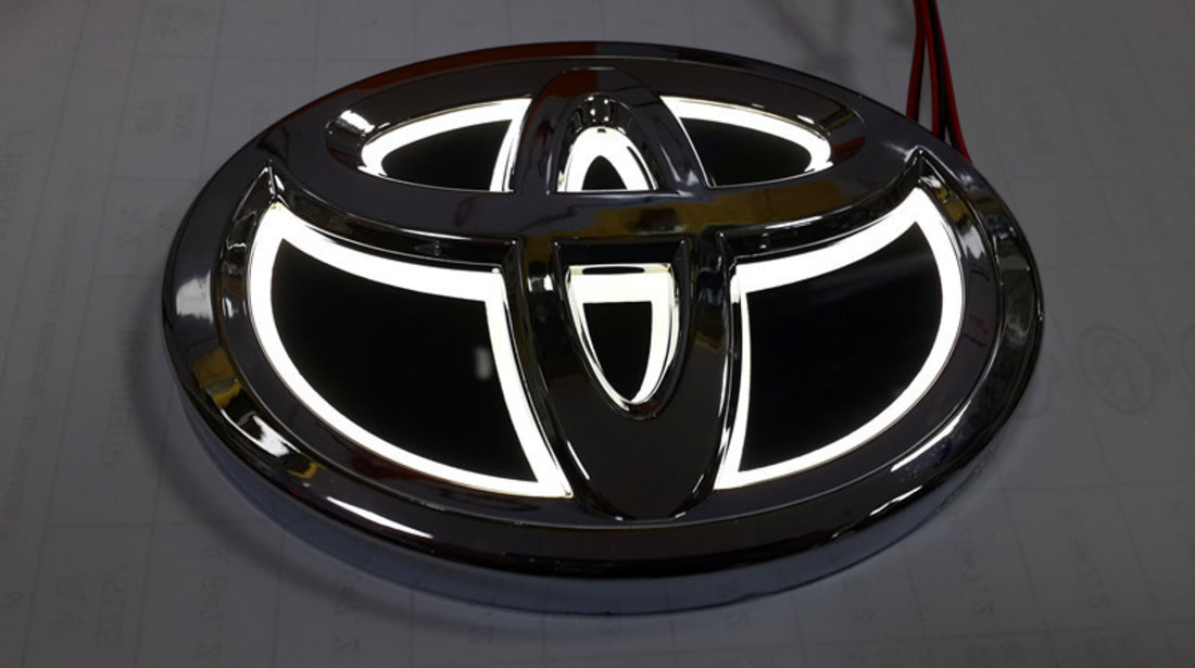 Emblema iluminata led Sigla Toyota Land Cruiser Rav4 Yaris Highlander Verso Hilux