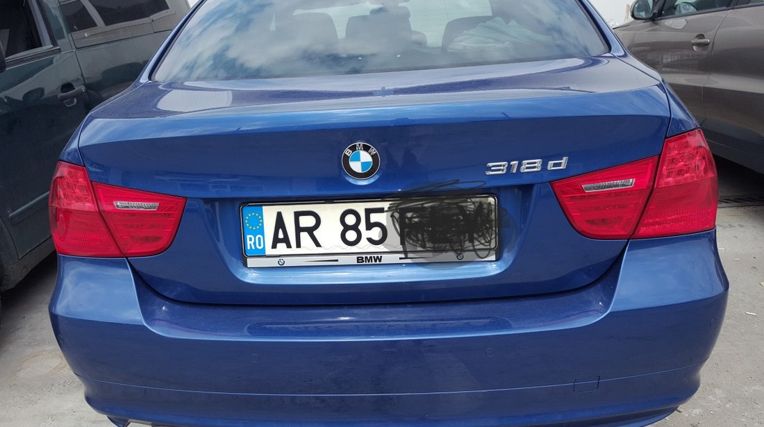 Emblema, logo, sigla BMW pentru capota si portbagaj