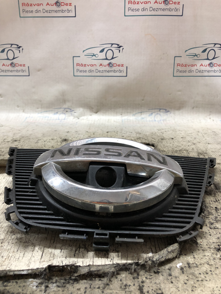 Emblema Nissan Qashqai 2011
