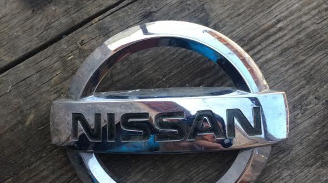 Emblema Nissan X-Trail