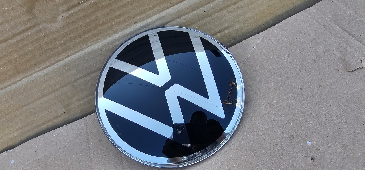 Emblema NOUA Vw Touareg 3 CR Facelift 2023 2024