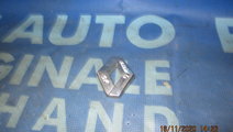 Emblema Renault Clio 2004;  8200057918 (spate)