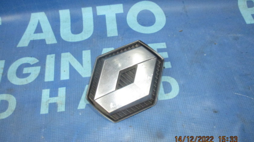 Emblema Renault Master 2005; 8200233757