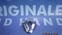 Emblema Renault Megane ;  8200145816