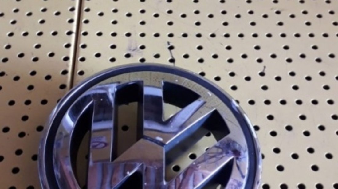 Emblema Volkswagen Golf V (MK5 / A5, Tip 1K; 2003-2008) oricare 3C0853600A 1K5853600MQH