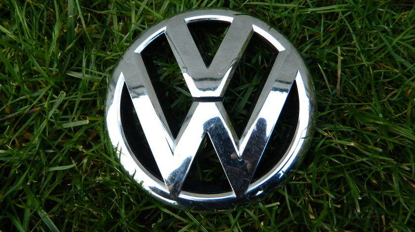 Emblema VW Jetta model 2011-2014 cod 5C6853601
