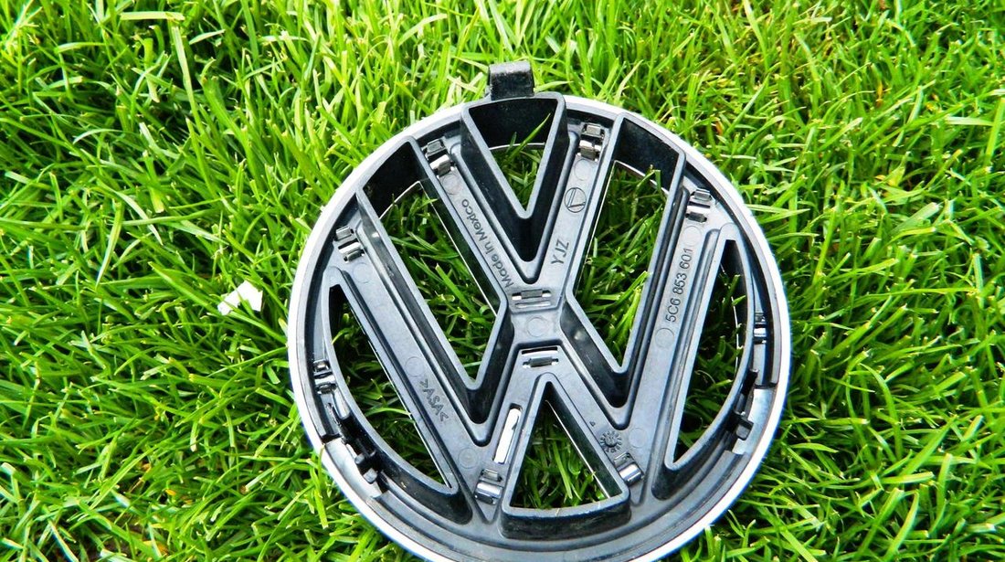 Emblema VW Jetta model 2011-2014 cod 5C6853601