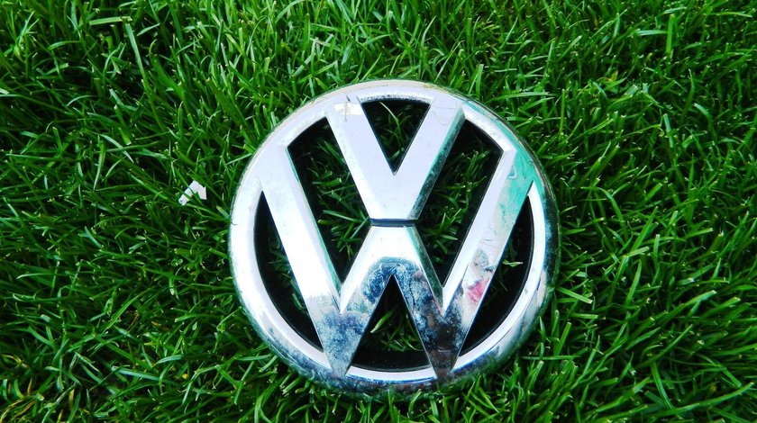 Emblema VW Jetta model 2011-2014 cod 5C6853601