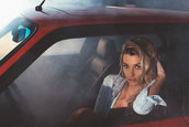 Emily Sears si BMW M3 E30