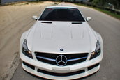 Enough is never enough: Mercedes SL65 AMG Black Series by Renntech