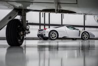 Enzo Ferrari de vanzare