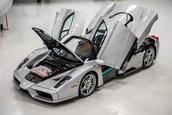 Enzo Ferrari de vanzare