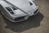 Enzo Ferrari de vanzare