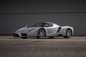 Enzo Ferrari de vanzare