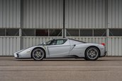 Enzo Ferrari de vanzare