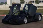 Enzo Ferrari in Nero Opaco