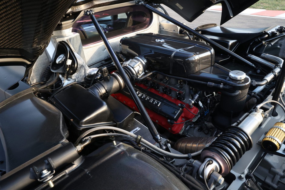 Enzo Ferrari in Nero Opaco