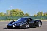 Enzo rupt in doua si reparat de Ferrari