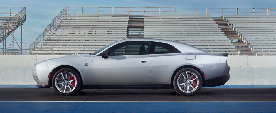 Este inceputul unei noi ere. Dodge lanseaza pe piata o masina pe care nu a mai vandut-o din 1987. Noua generatie are un design retro la exterior si pana la 670 de cai sub capota Este inceputul unei noi ere. Dodge lanseaza pe piata o masina pe care nu a mai vandut-o din 1987. Noua generatie are un design retro la exterior si pana la 670 de cai sub capota