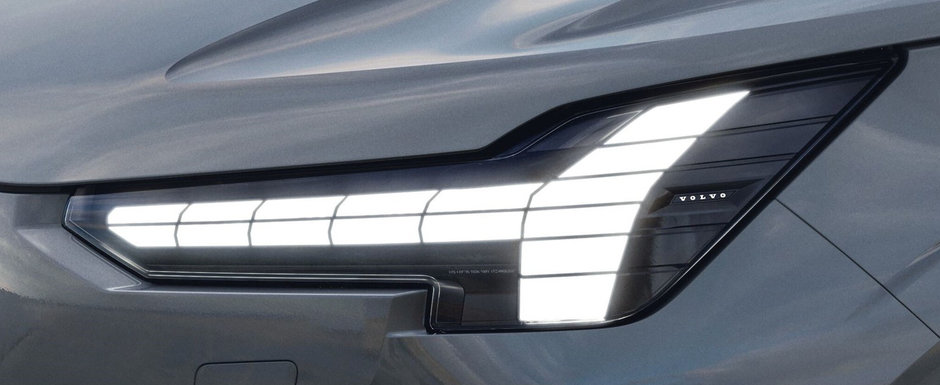 Este inceputul unei noi ere. Volvo prezinta oficial noul EX90, primul model cu propulsie electrica din istoria companiei Este inceputul unei noi ere. Volvo prezinta oficial noul EX90, primul model cu propulsie electrica din istoria companiei