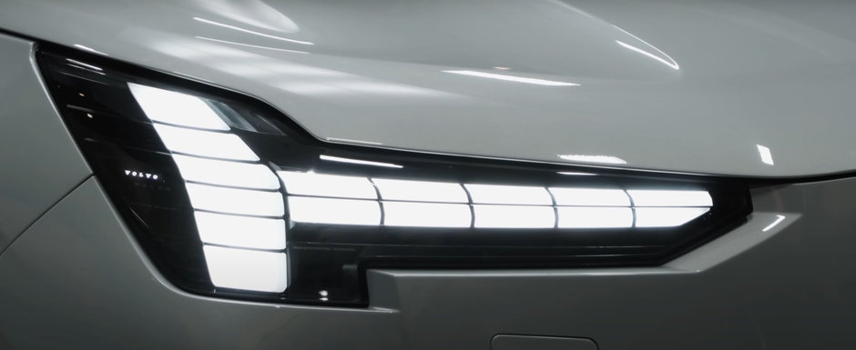 Este inceputul unei noi ere. Volvo prezinta oficial noul EX90, primul model cu propulsie electrica din istoria companiei. Cum arata in realitate Este inceputul unei noi ere. Volvo prezinta oficial noul EX90, primul model cu propulsie electrica din istoria companiei. Cum arata in realitate