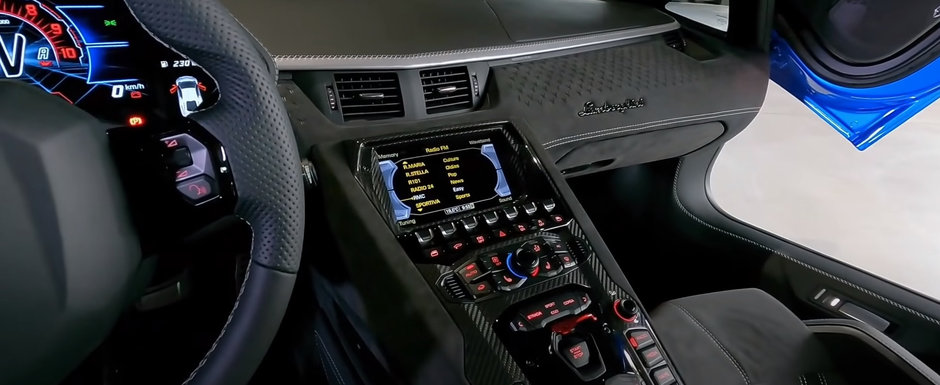 Este sfarsitul unei ere. Lamborghini prezinta oficial ultima sa masina cu motor V12 aspirat. Cum arata in realitate Este sfarsitul unei ere. Lamborghini prezinta oficial ultima sa masina cu motor V12 aspirat. Cum arata in realitate
