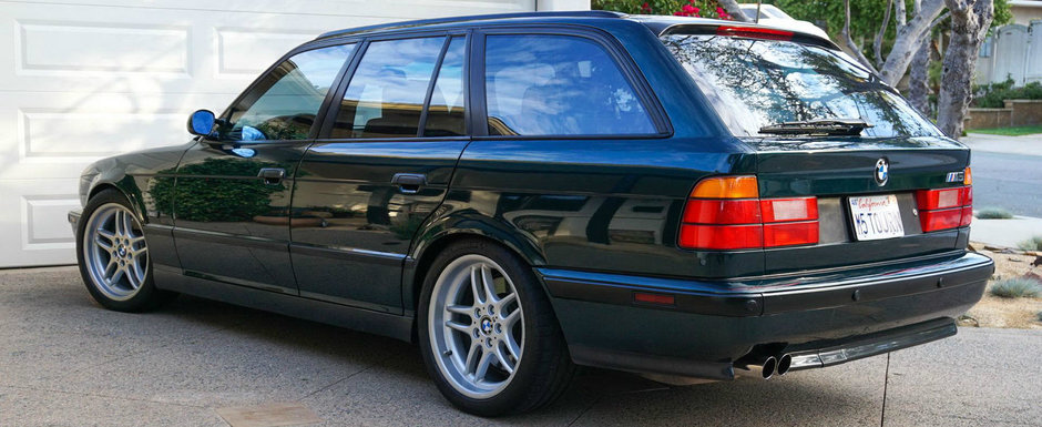 Este ultimul model construit manual de divizia M de la BMW. Cu cat se vinde acum un M5 E34 Touring