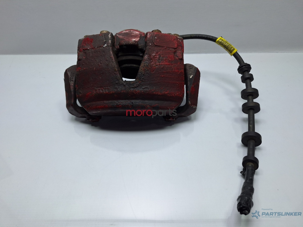 Etrier cu suport dreapta fata AUDI Q5 8RB 2008 - > TDI quattro CGLC, CMGB, VOLKSWAGEN GOLF VII 5G1, BE1 2012 - > TDI CRBC, CRLB, CRMB, CRUA, DCYA, DEJA VAG 8K0615124D , 8R0106K