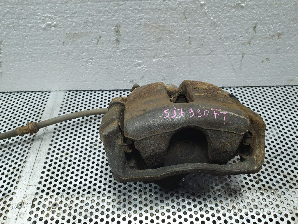 Etrier cu suport dreapta fata Skoda Roomster Praktik 1.4 TDI 2008
