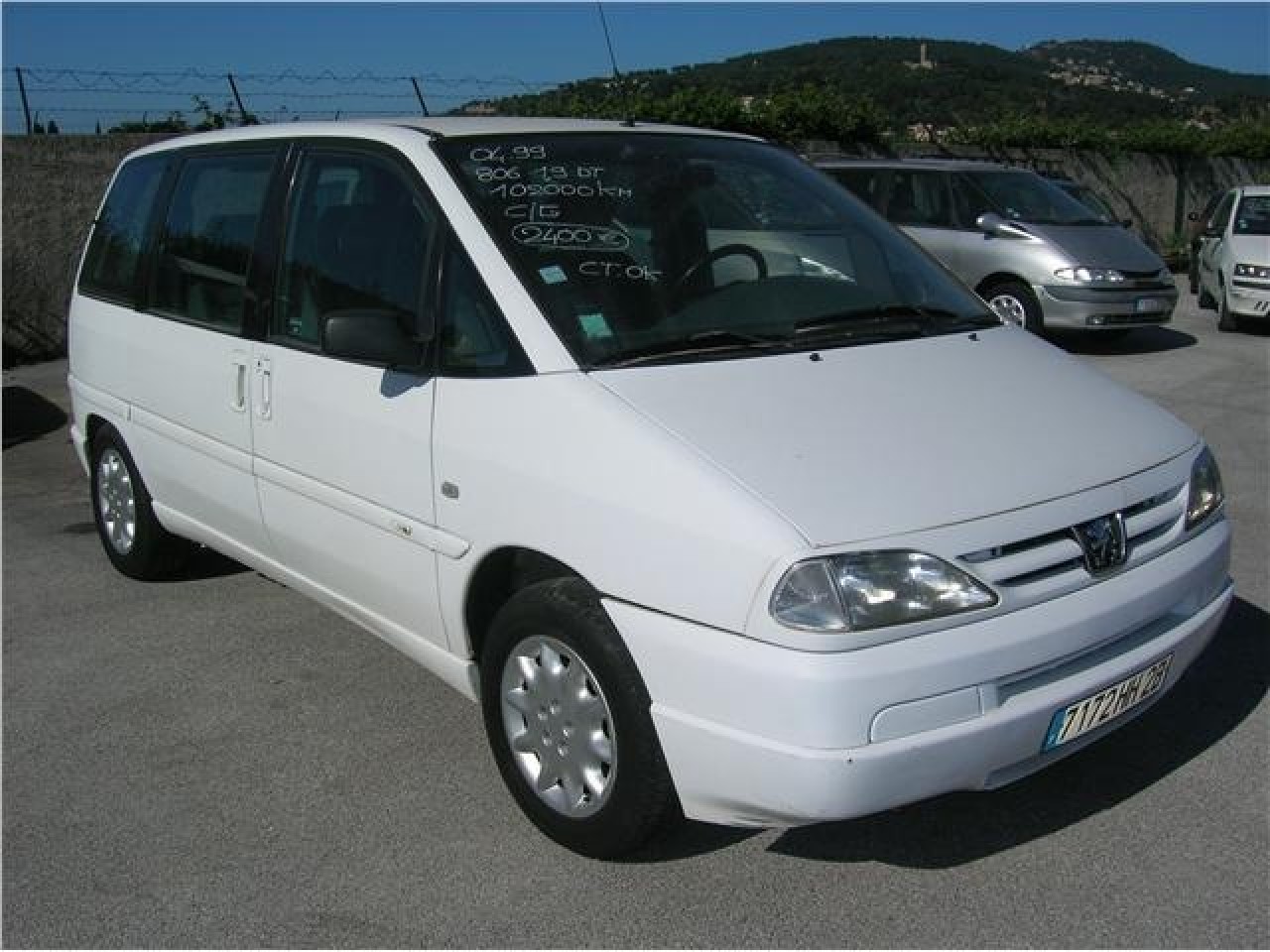 ETRIER DREAPTA FATA PEUGEOT 806 , 2.0 BENZINA , FAB. 1994 - 2002 ZXYW2018ION