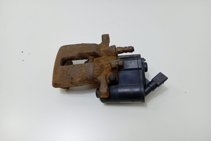 Etrier dreapta spate 32329695 Audi A6 4F/C6 [2004 - 2008]